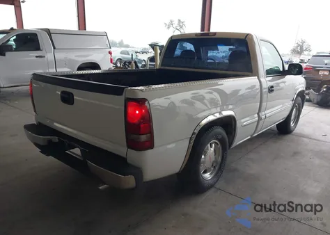 1999 GMC Sierra 1500 Sle z USA, uszkodzony, nr VIN 1GTEC14V7XZ513261